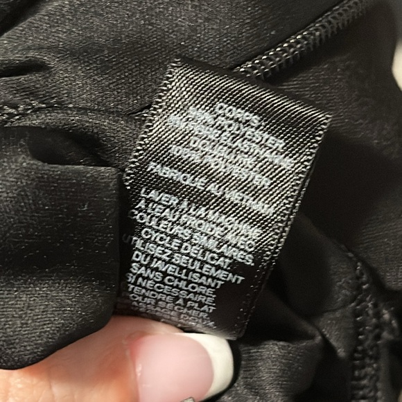 Express Longsleeve Bodycon Keyhole Dress - Picture 9 of 9